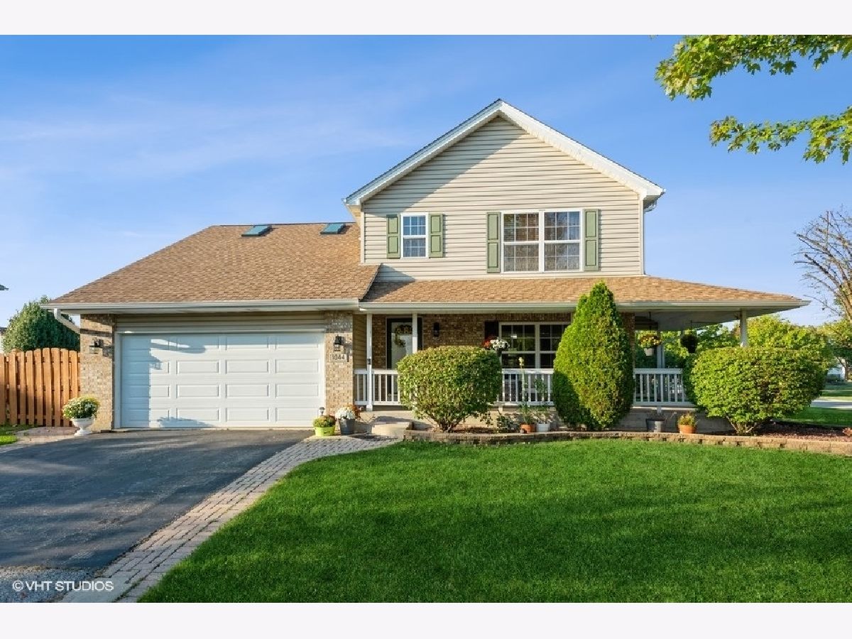Homes & Townhomes Sold Malibu Bay Romeoville Illinois, 1044 Monterey