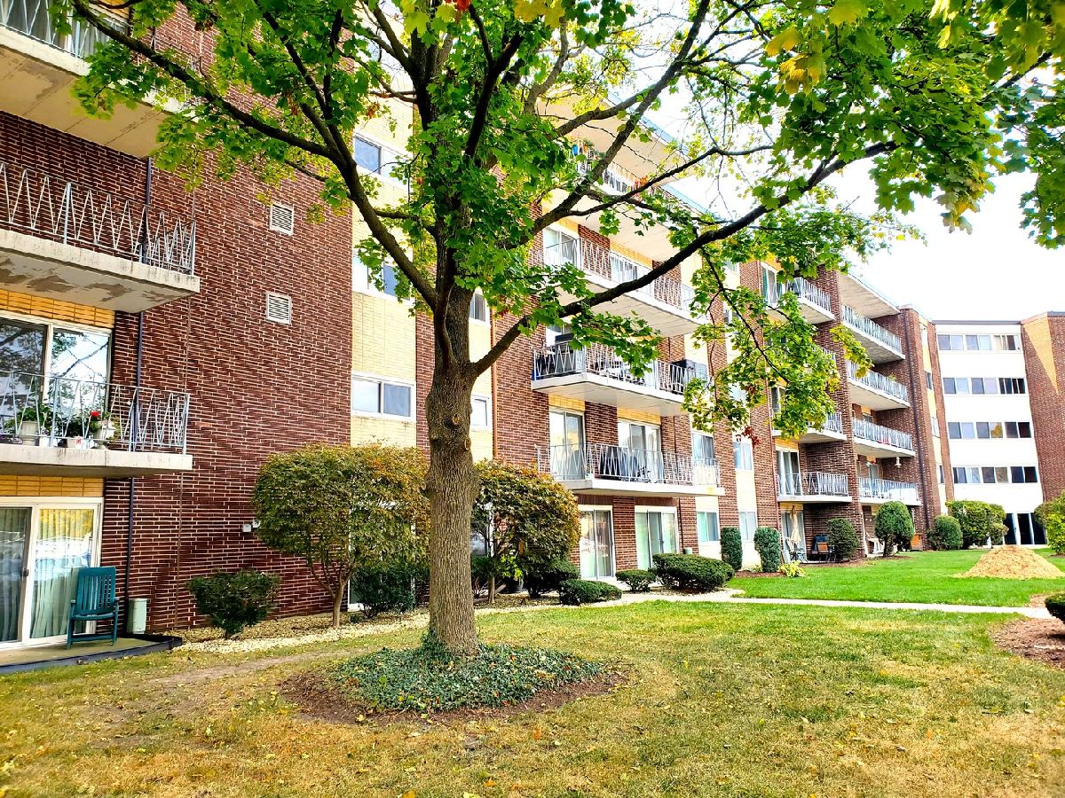 Condominiums Sold Cameo Downers Grove Illinois, 2900 Maple