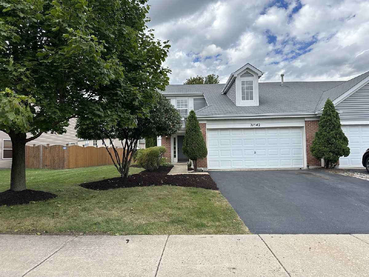 Townhomes & Homes Rented Cambridge Crest Crest Hill Illinois, 21542 Loch