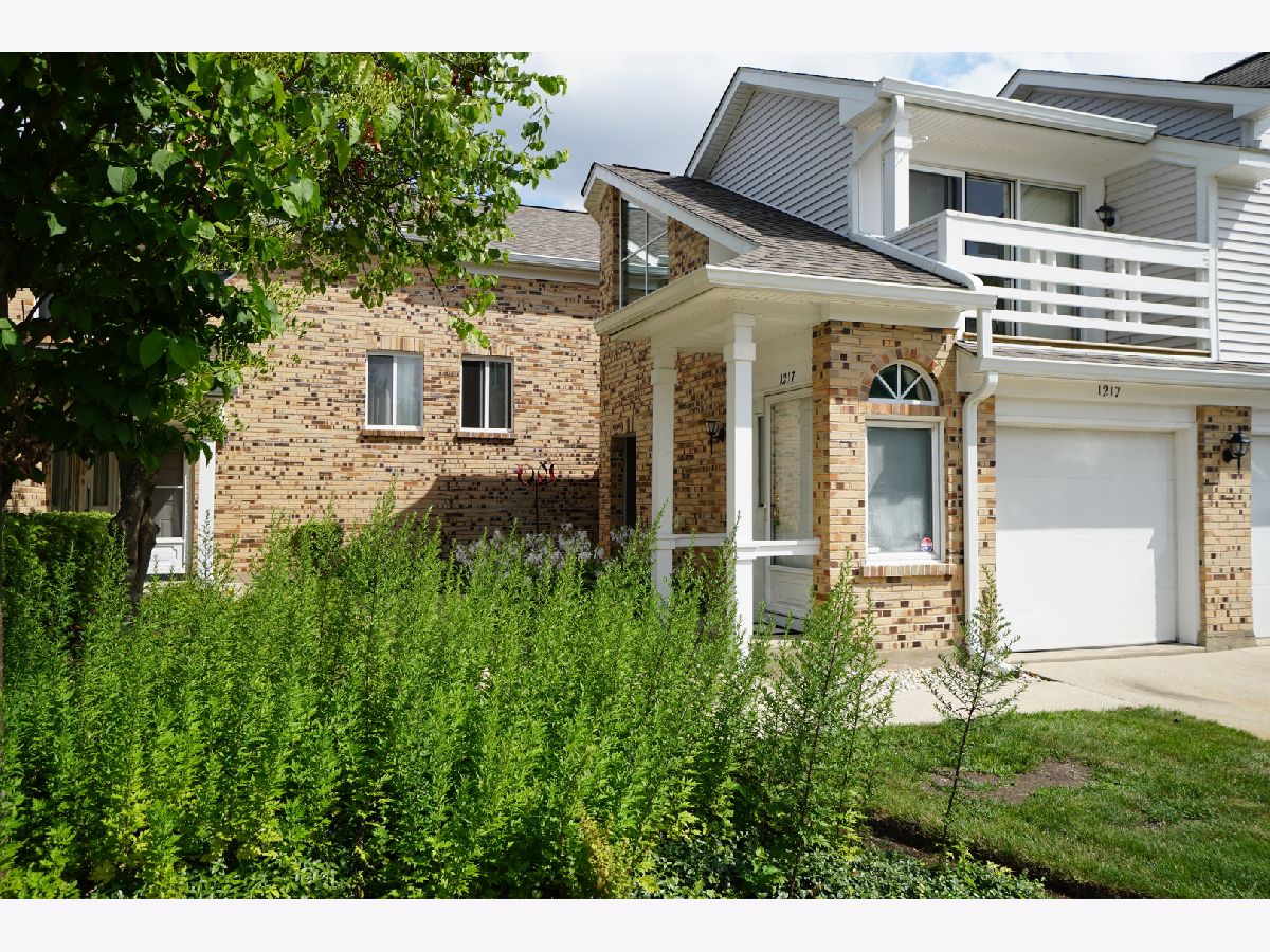 Townhomes & Condos Sold Spoerlein Farms Buffalo Grove Illinois, 1217 Ranchview
