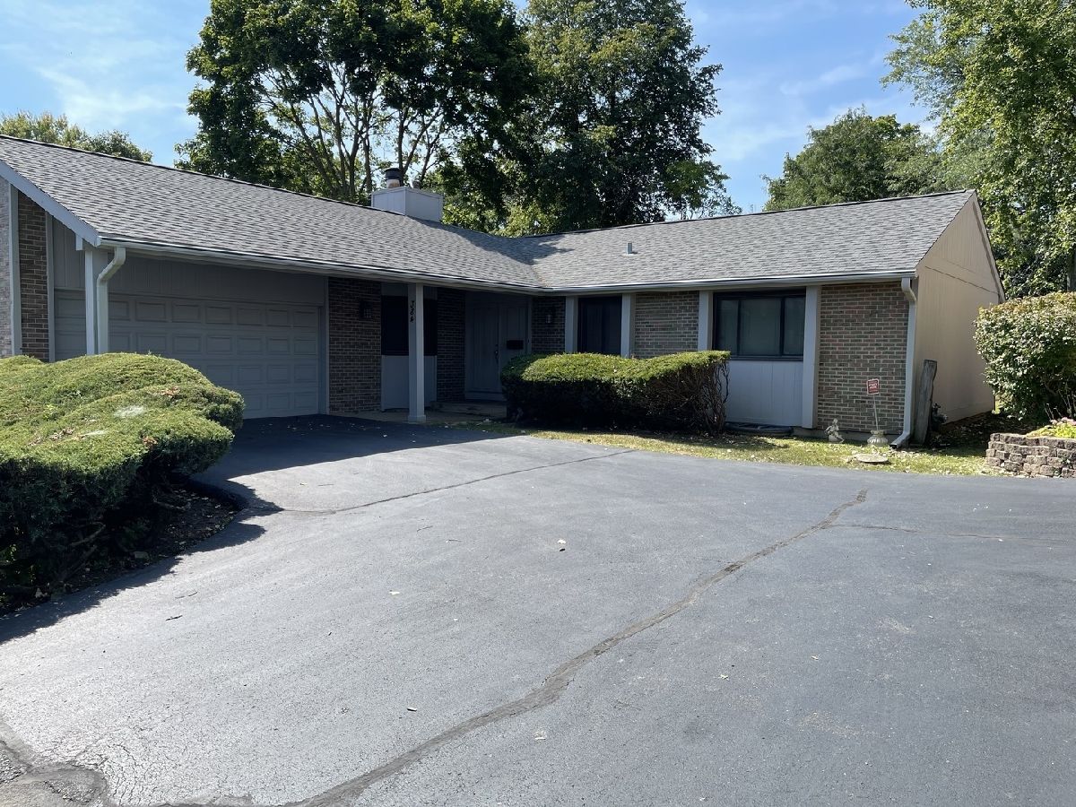Townhomes & Condos & Homes Sold Ventura 21 Roselle Illinois, 384 Ventura Club