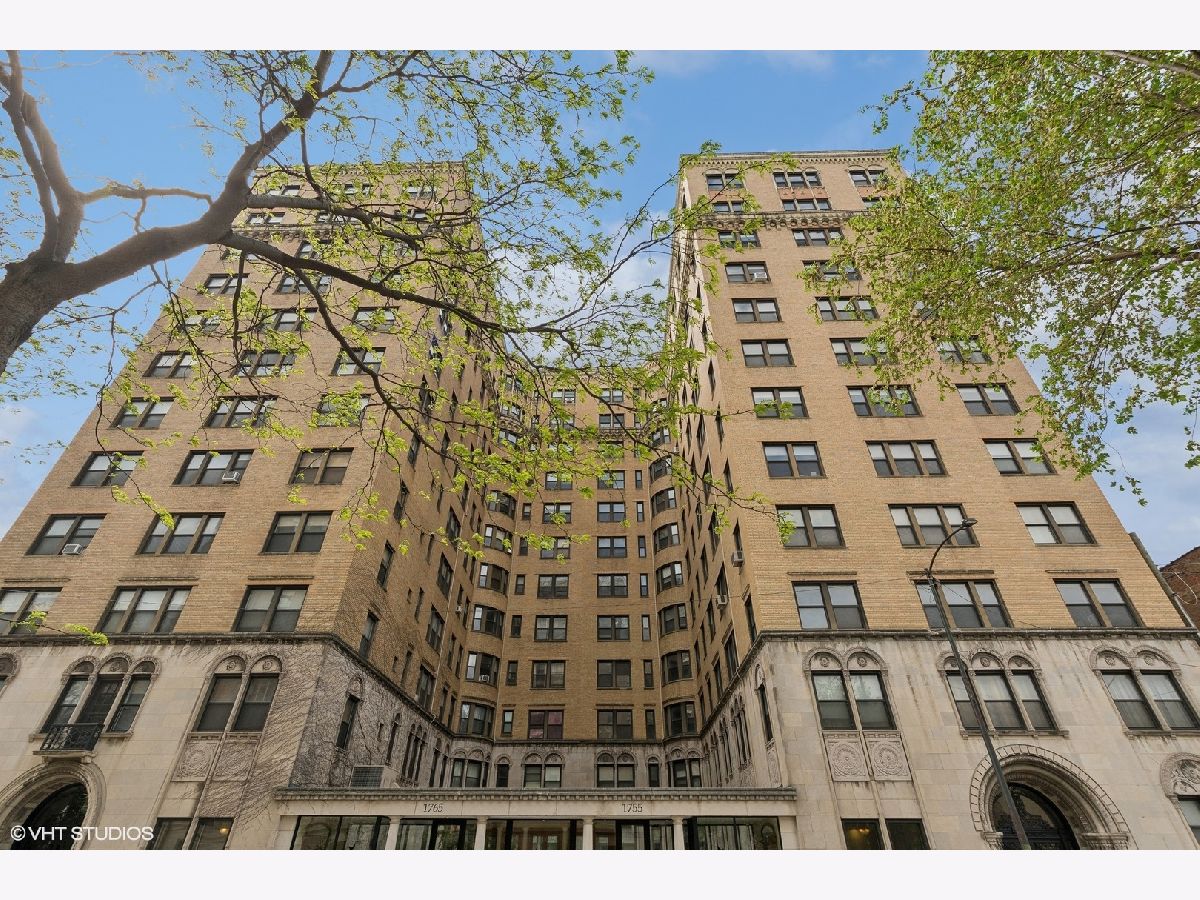 Condos & Townhomes Sold Parkshore Cooperative Chicago Illinois, 1765 55th