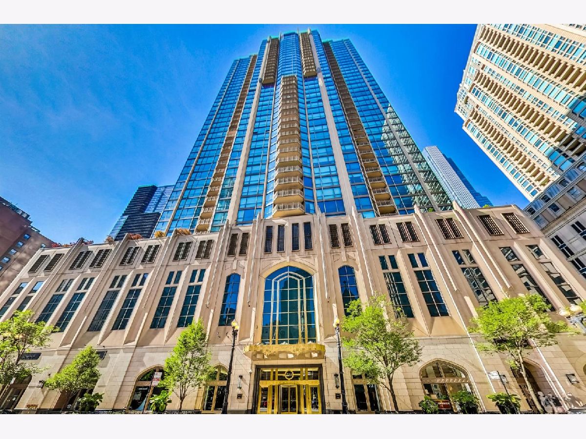 Condominiums Sold The Pinnacle Chicago Illinois, 21 Huron
