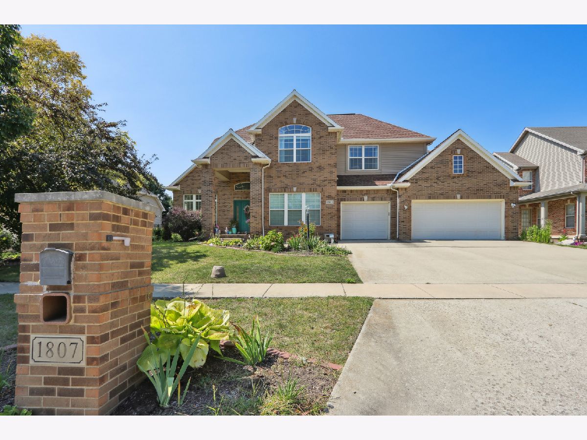 Homes Sold Trails Edge Champaign Illinois, 1807 Vale