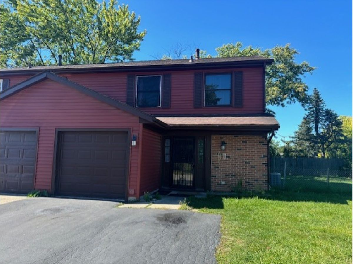 Townhomes Sold Country Manor Bolingbrook Illinois, 366 Walnut