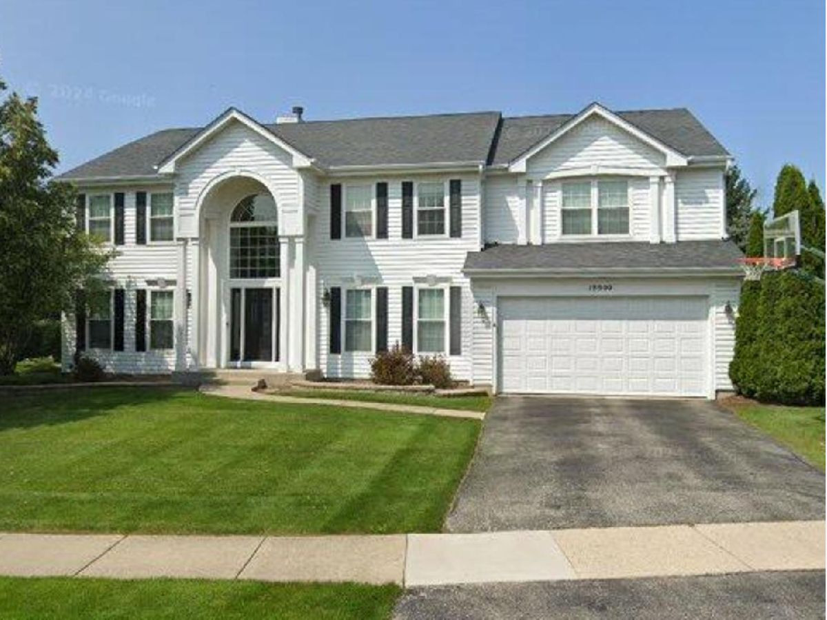 Homes Sold Deerpath Estates Lake Villa Illinois, 18900 Meadow Grass
