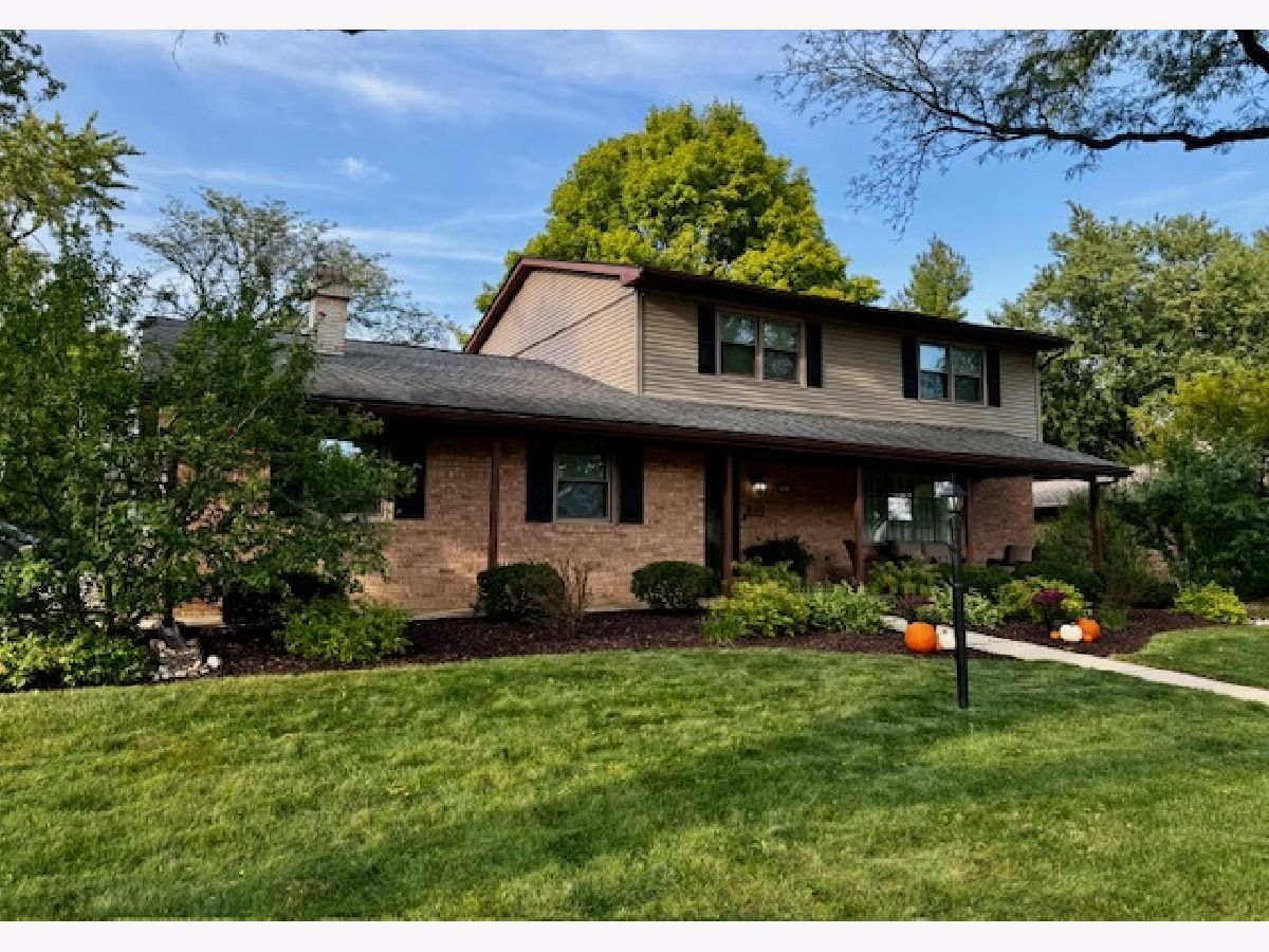 Homes & Condos & Townhomes Sold Greenview Heights Normal Illinois, 1018 Porter