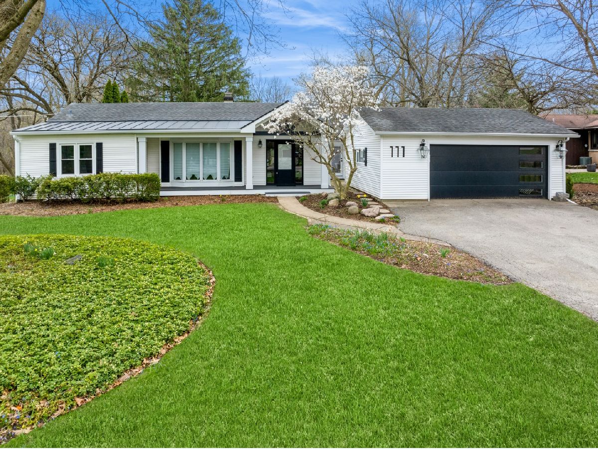 Homes Sold Brookhill Park Libertyville Illinois, 111 Brookhill
