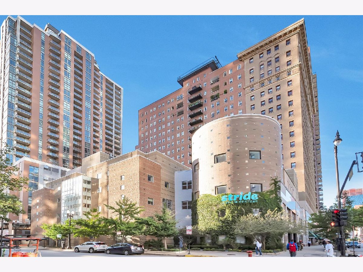 Condominiums Sold Burnham Park Plaza Chicago Illinois, 40 9th
