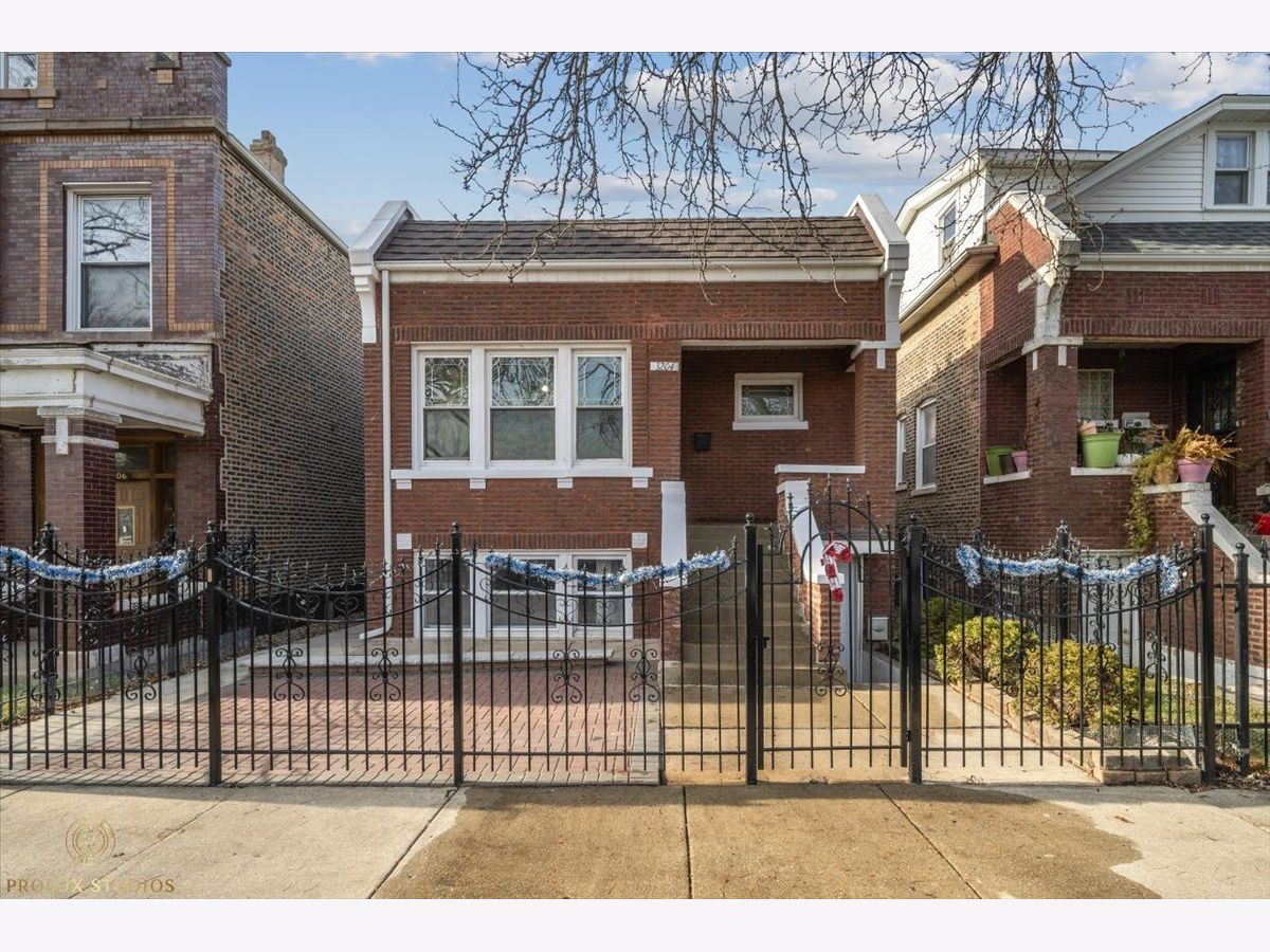 Homes & Condos & Townhomes Sold Little Village Chicago Illinois, 3204 Kedvale