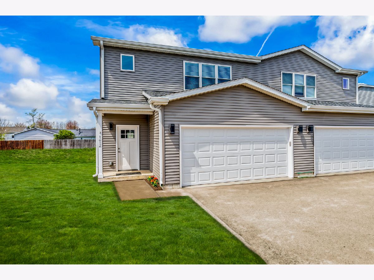  Rented Harvard Illinois, 1505 Sage