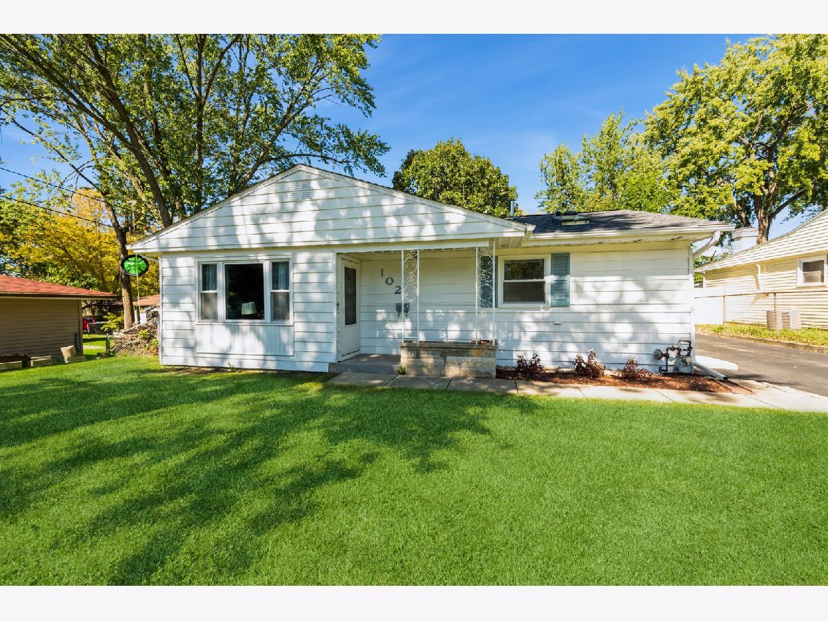 Homes Sold Meadowdale Carpentersville Illinois, 102 Hook
