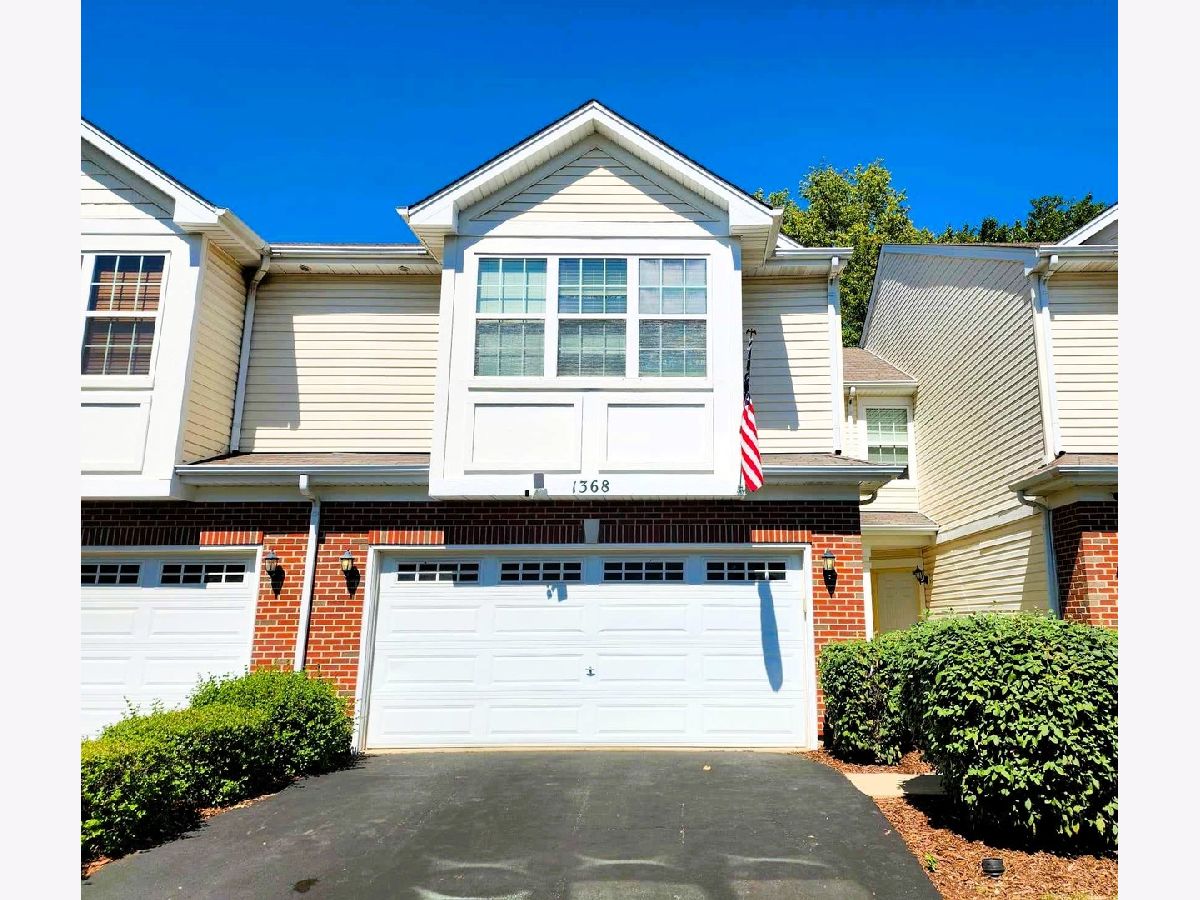Townhomes & Condos Sold Creekside Romeoville Illinois, 1368 Alder Creek