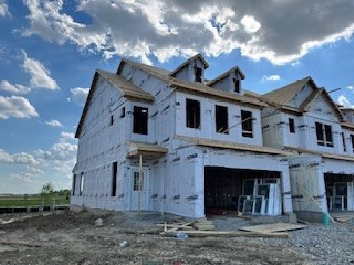 Condos & Townhomes & Homes Sold Sawgrass Bolingbrook Illinois, 2275 Ryegrass