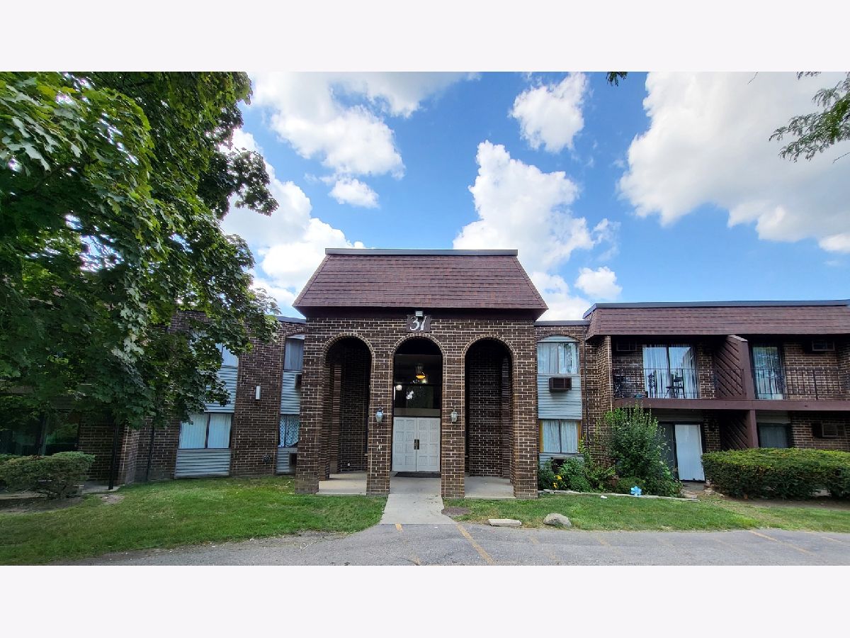 Condominiums Sold Washington Court Mundelein Illinois, 31 Washington