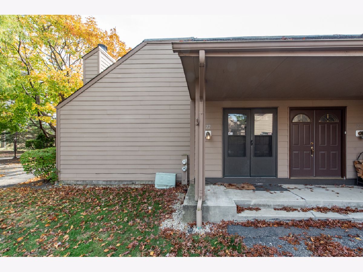 Condos & Townhomes Sold Strawberry Condos North Chicago Illinois, 3357 Beacon