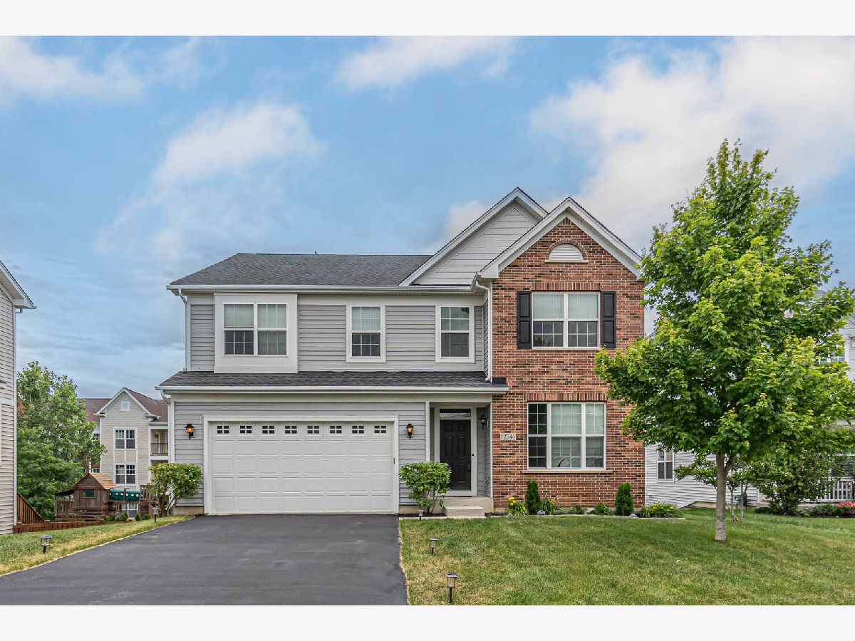 Homes & Townhomes Sold Grande Park Plainfield Illinois, 12740 Timber Wood