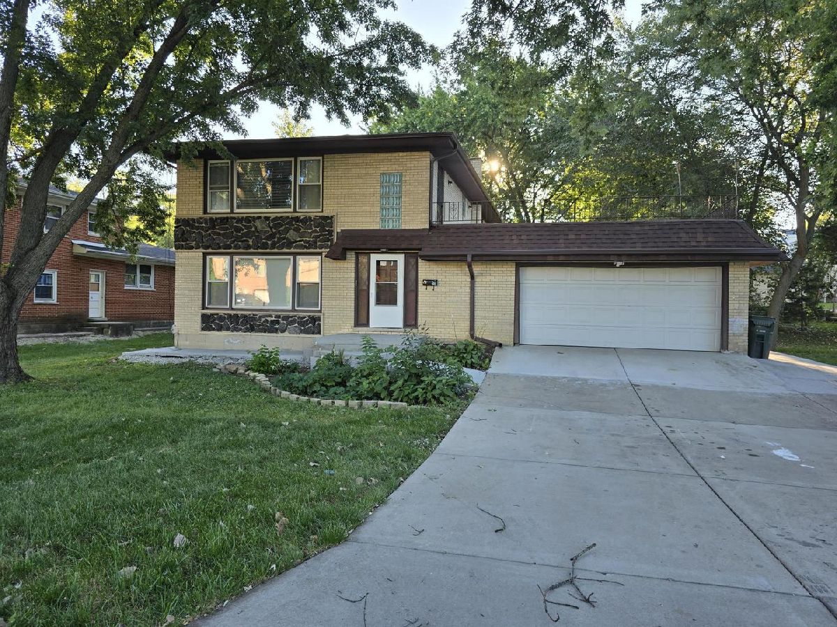  Sold Barrington Illinois, 416 Summit