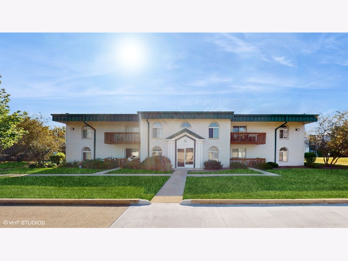 Condominiums Sold Heritage Terrace Joliet Illinois, 2851 Heritage