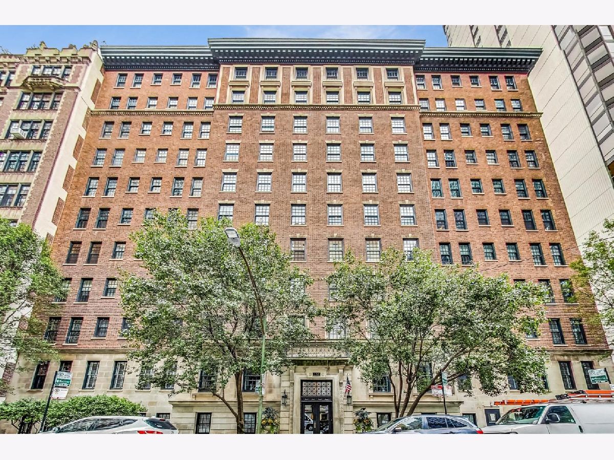 Condos & Townhomes Sold Streeterville Chicago Illinois, 232 Walton