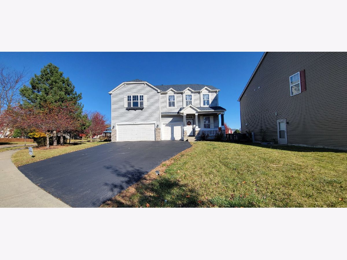 Homes Sold Neucort Lakes Cortland Illinois, 127 Meadow