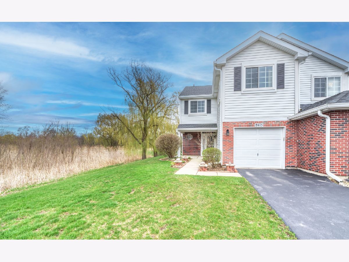 Townhomes & Condos Sold Reflections Darien Illinois, 8415 Mystic