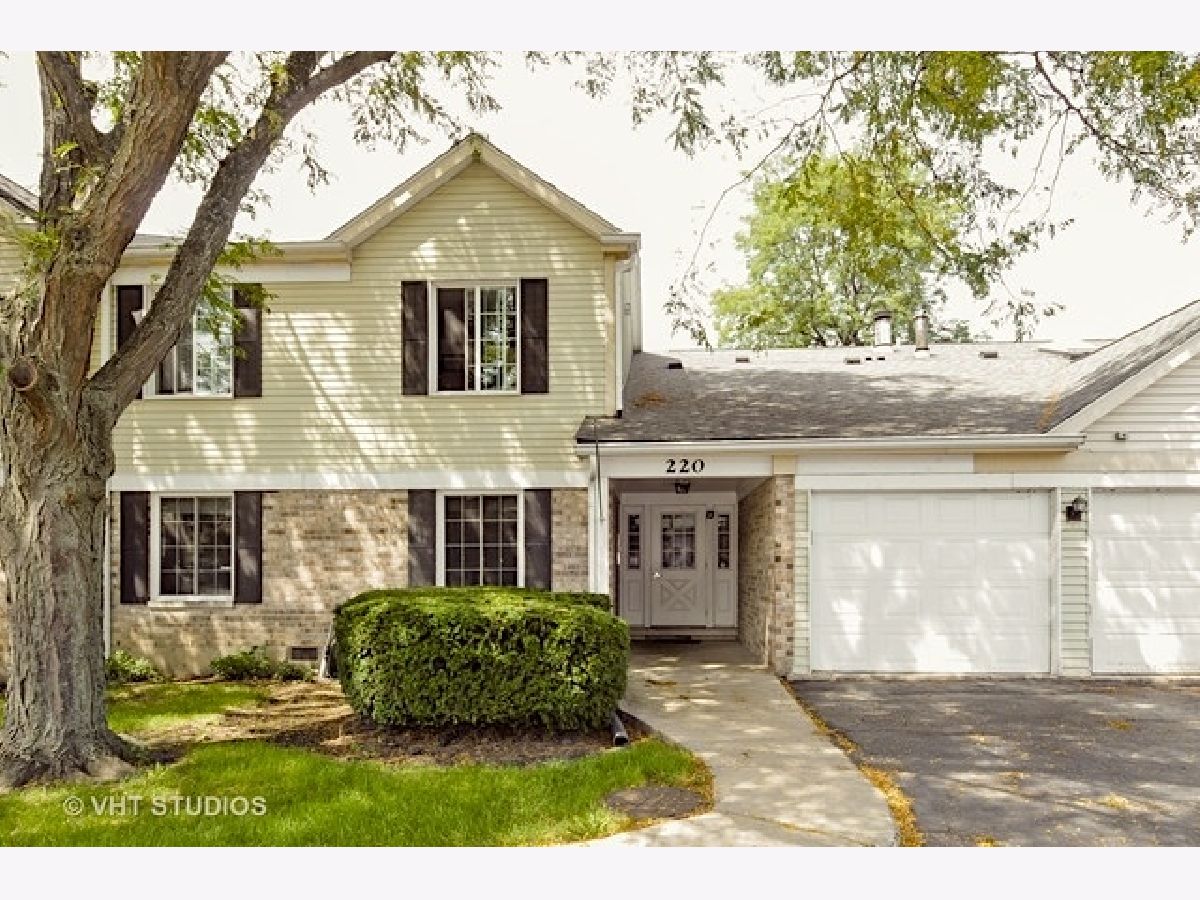 Condominiums Sold Williamsport Village Westmont Illinois, 220 Memory