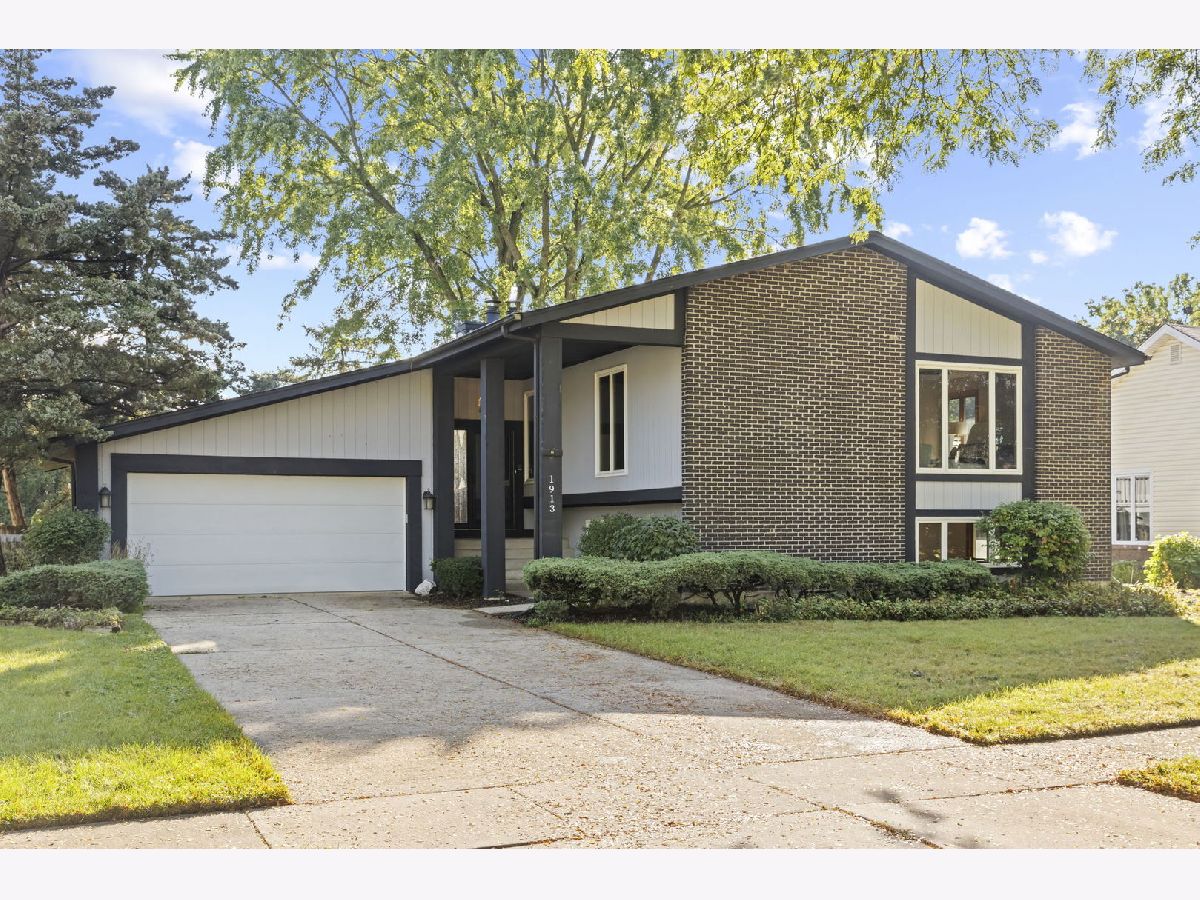 Homes Sold Stonehedge Wheaton Illinois, 1913 Gladstone