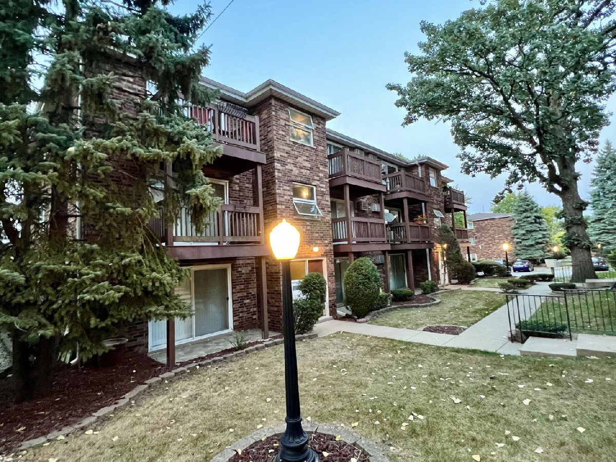 Condominiums Sold Oak Grove Midlothian Illinois, 14730 Ketelaar