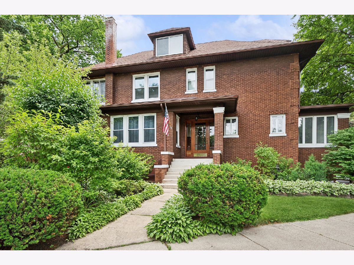Homes & Condominiums Sold Ravenswood Manor Chicago Illinois, 4545 Manor