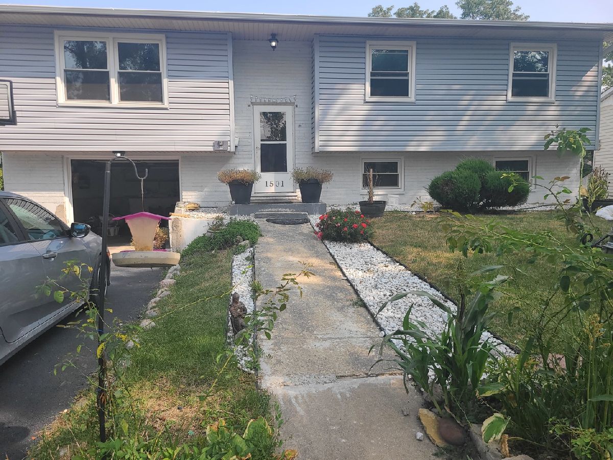 Homes & Townhomes Rented Hanover Highlands Hanover Park Illinois, 1501 Spruce