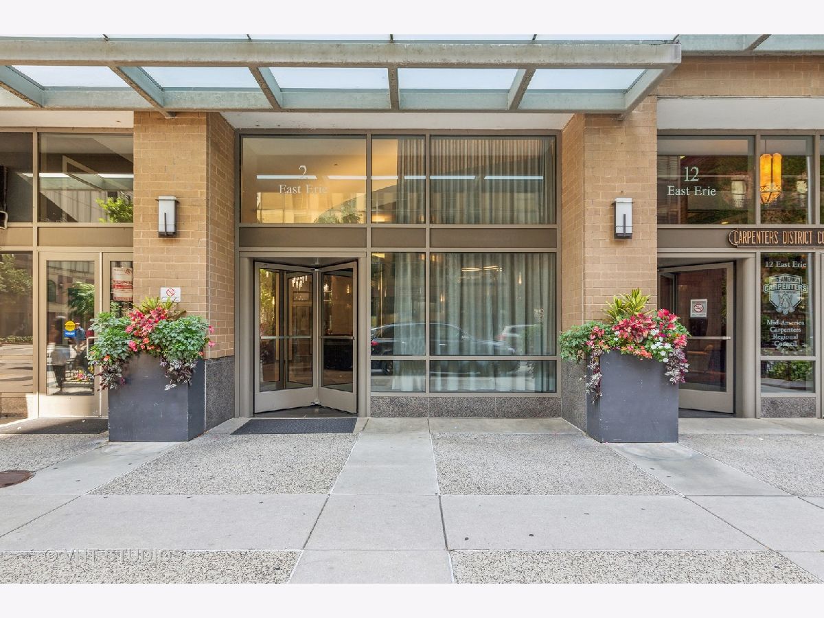 Condominiums Sold 2 E Erie Condos Chicago Illinois, 2 Erie