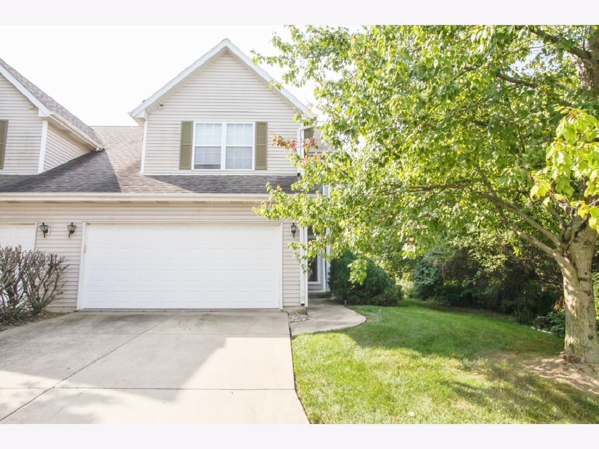 Condos & Townhomes & Homes Sold Links Landing Bloomington Illinois, 1213 Butler