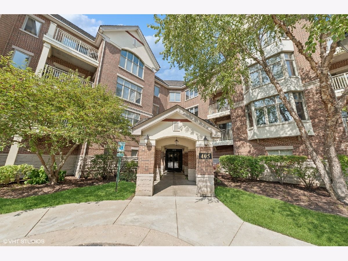 Condominiums Sold Village Green Lincolnshire Illinois, 405 Village Green