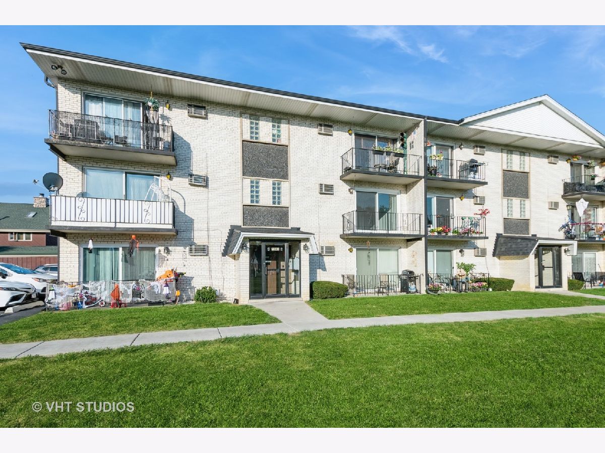 Condominiums Sold Orchard Estates Worth Illinois, 7102 107th