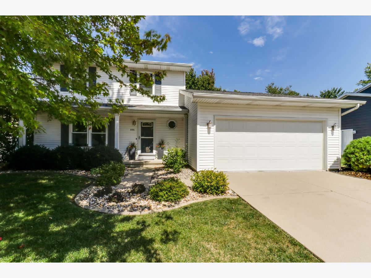 Homes & Condos & Townhomes Sold Carriage Hills Normal Illinois, 806 Landau