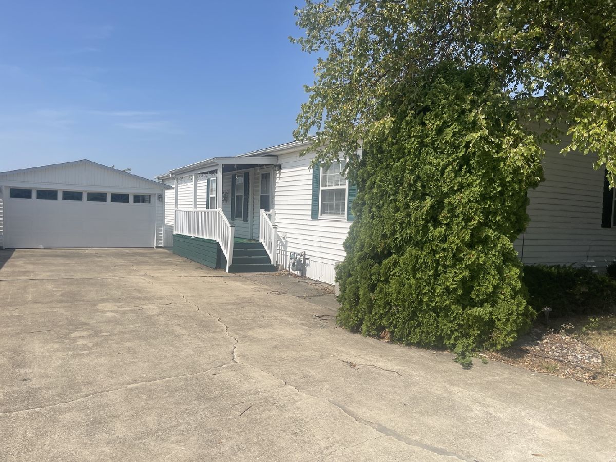 Subdivision Sold Golf Vista Monee Illinois, 25740 Olympic