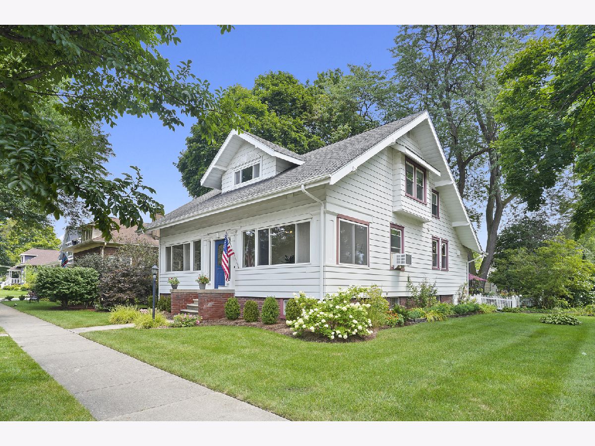 Homes Sold Recreation Park Arlington Heights Illinois, 401 Pine