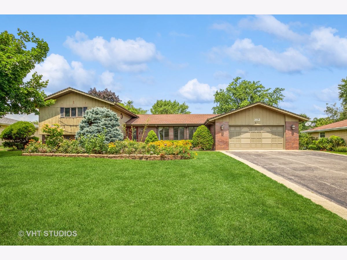  Sold Medinah Illinois, 22W252 Broker