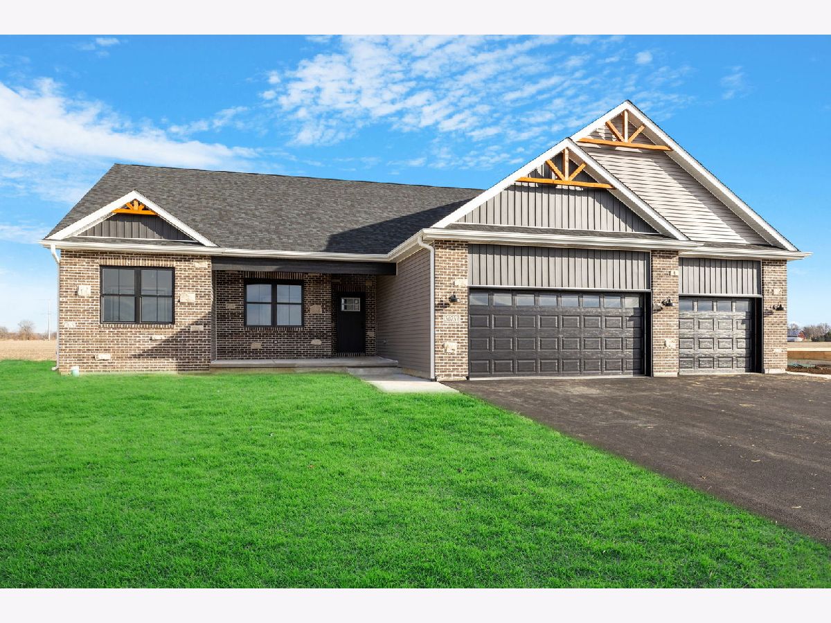 Homes Sold Prairie Farms Wilmington Illinois, 30737 Harvest
