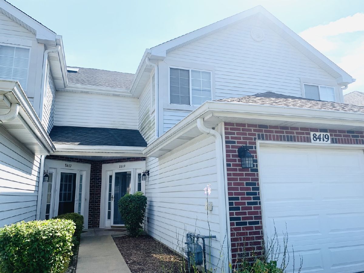 Townhomes & Condos Rented Reflections Darien Illinois, 8419 Mystic Trace