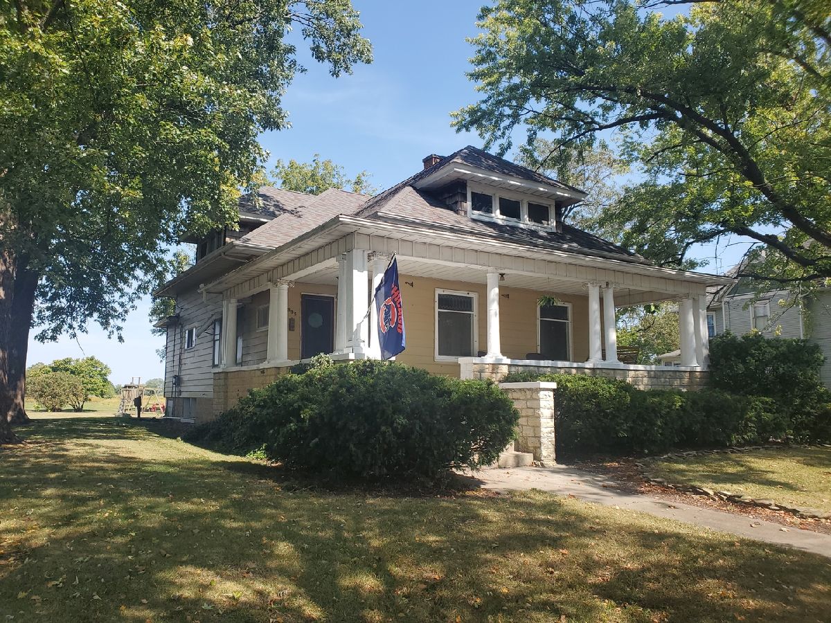  Sold Onarga Illinois, 335 Lincoln