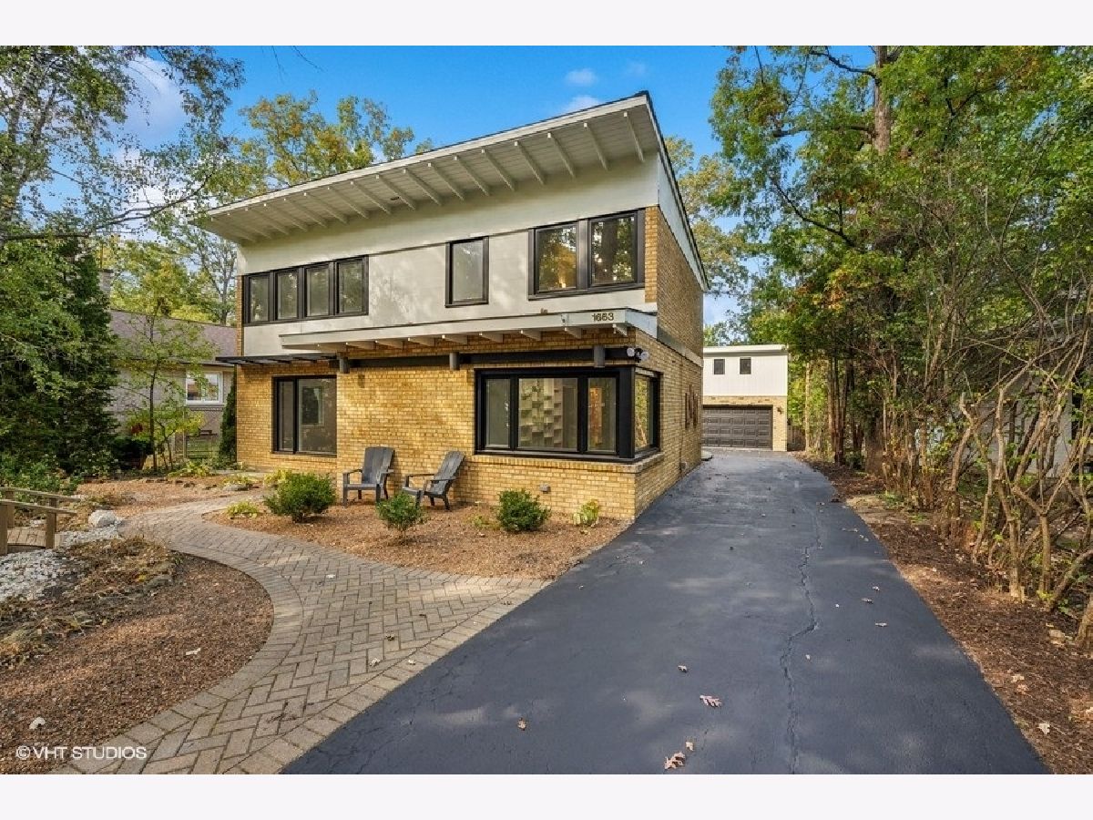 Homes Sold Sherwood Forest Highland Park Illinois, 1663 Huntington