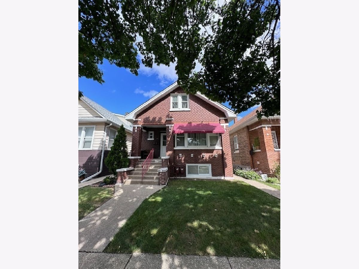 Homes & Condos & Townhomes Rented West Eldson Chicago Illinois, 3128 54th