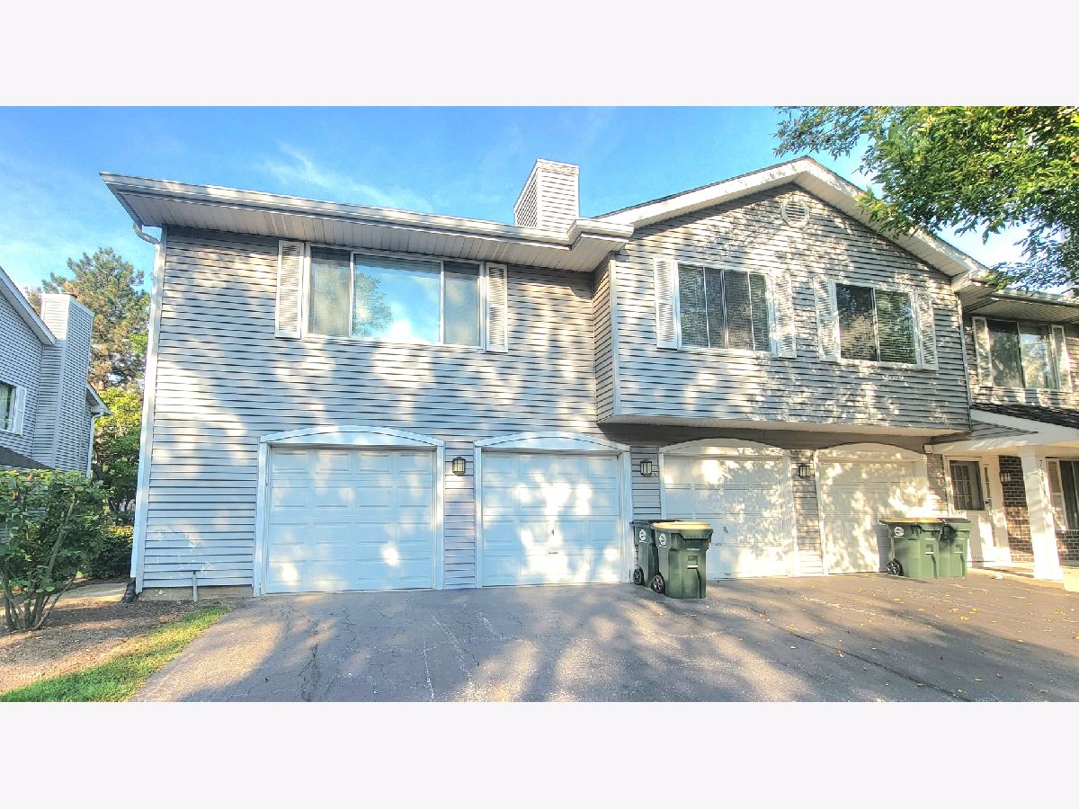 Condos & Townhomes Sold Bristol Court Woodridge Illinois, 7609 Bristol