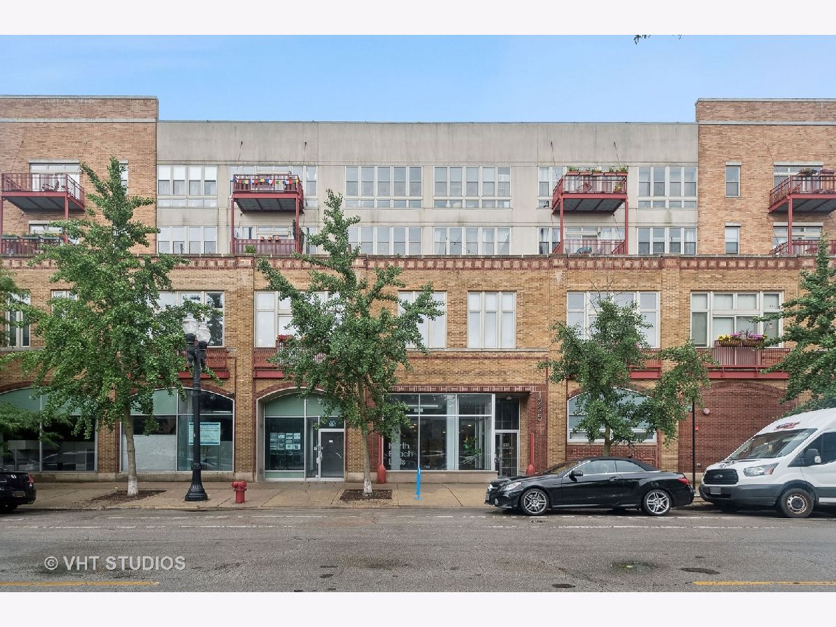 Condominiums Rented North Beach Lofts Chicago Illinois, 1225 Morse