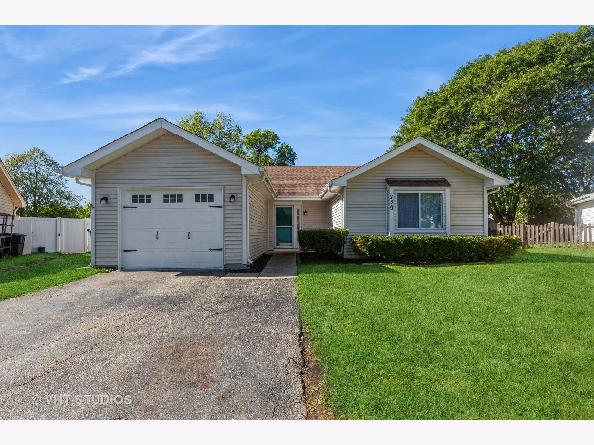 Homes & Condos & Townhomes Sold Spring Hill Naperville Illinois, 729 Hageman