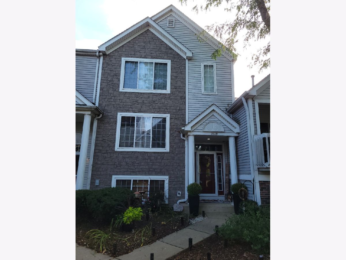 Townhomes & Condos & Homes Sold Dawson Mill Algonquin Illinois, 2320 Dawson