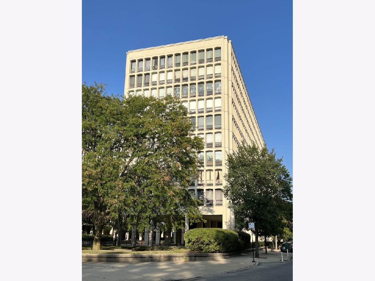 Condominiums Rented University Park Condos Chicago Illinois, 1401 55th