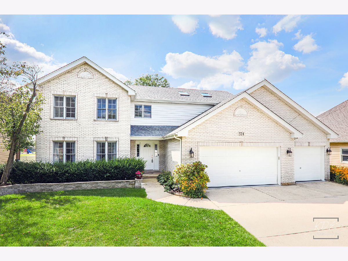 Homes Rented Brookwood Trace Naperville Illinois, 524 Gateshead